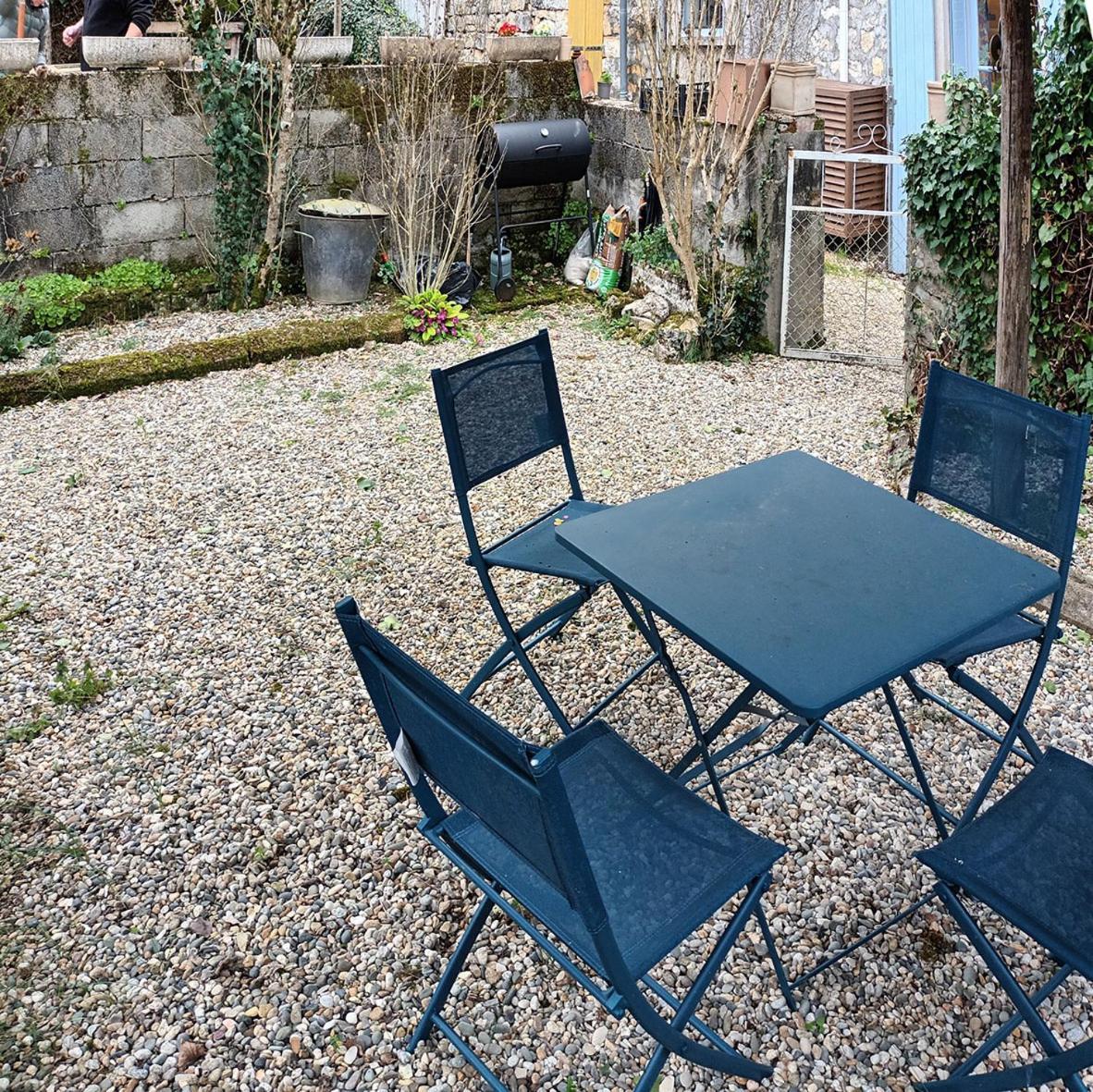 Au Bord De La Riviere Apartment Verteuil-sur-Charente ภายนอก รูปภาพ