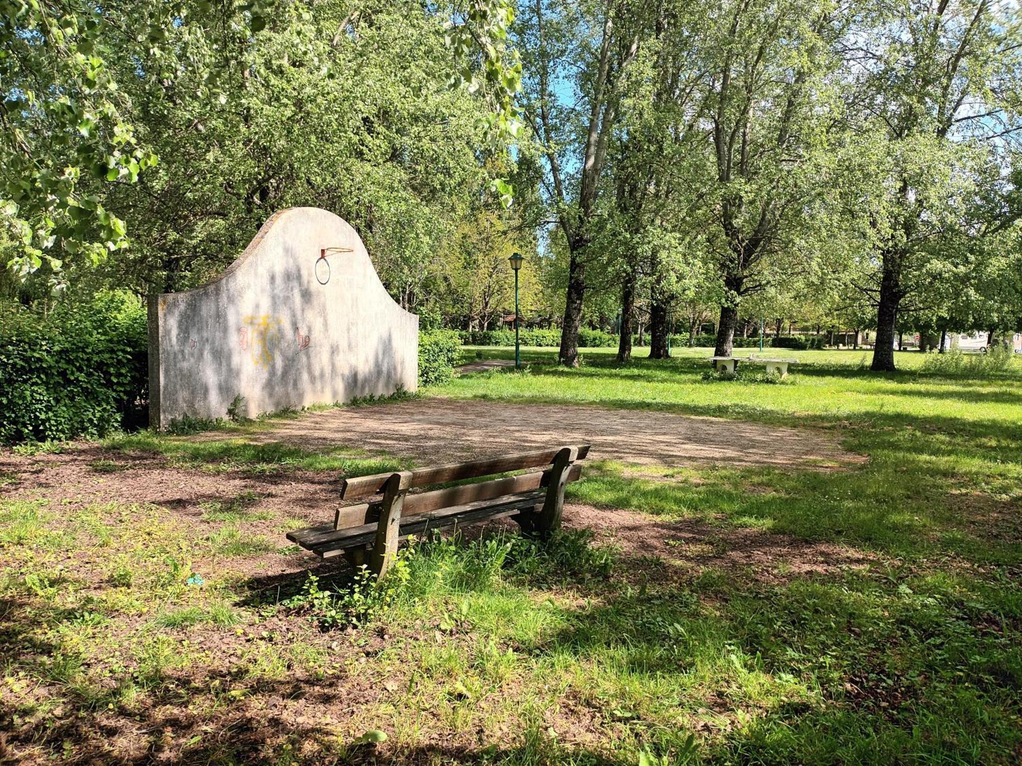 Au Bord De La Riviere Apartment Verteuil-sur-Charente ภายนอก รูปภาพ